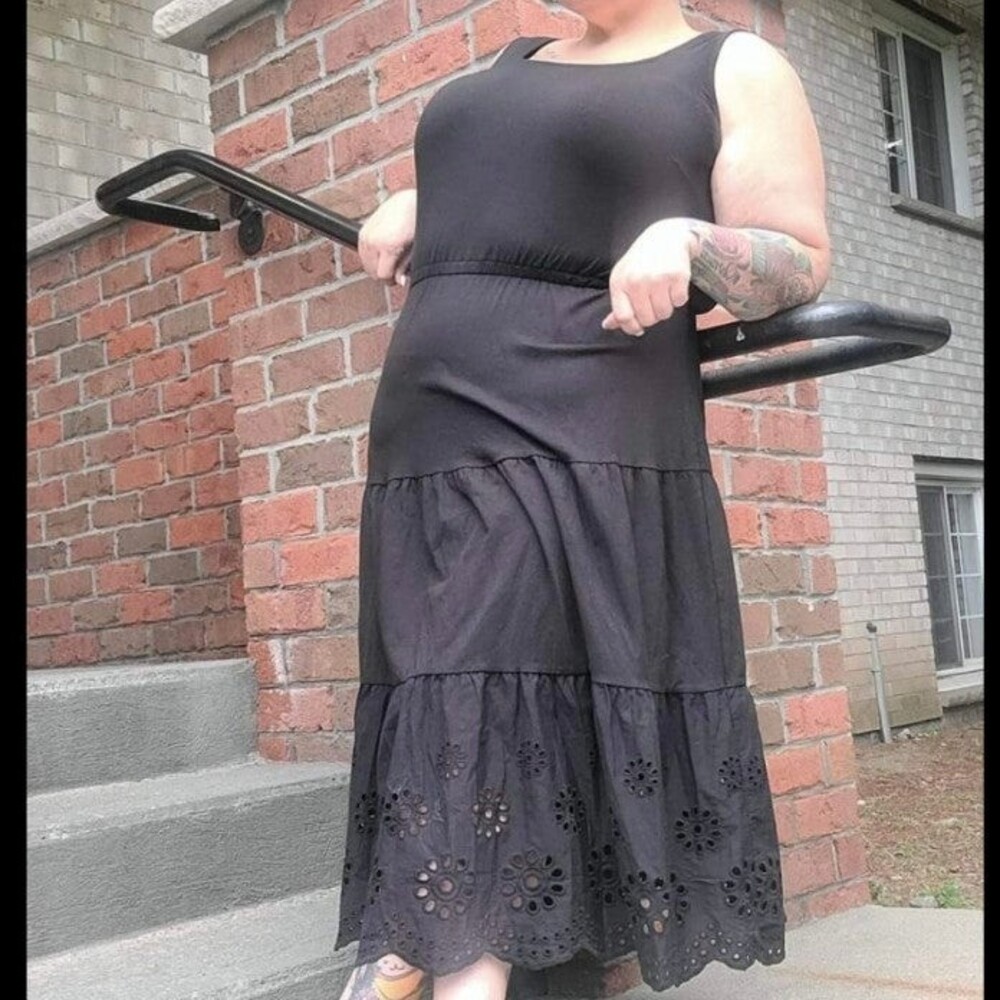 Talbots Women's Size Large Petite LP Black Tier Midi Dress‎ Eyelet Cutout Hem